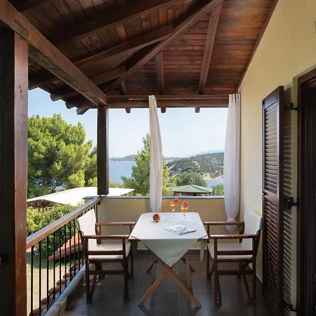 Heos אורמוס פנגיאס