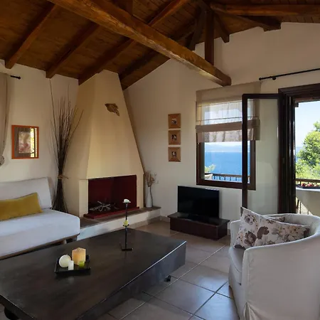 Heos 3* Ormos Panagias